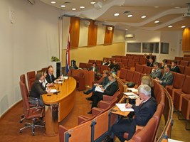 Slika topvijesti/2013/travanj/EU dok1.jpg
